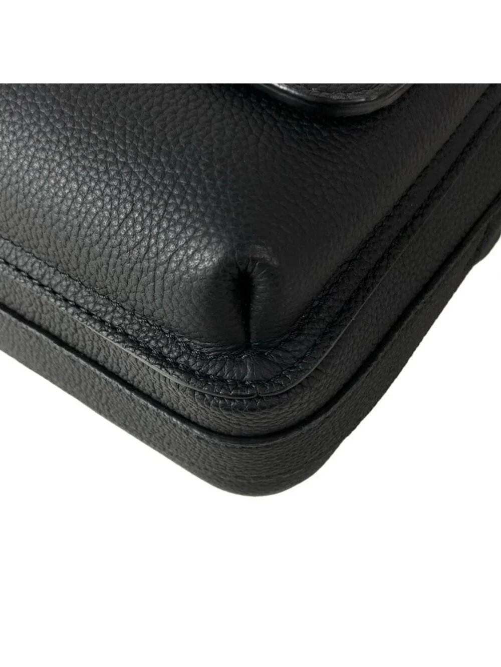 Louis Vuitton category shoulder